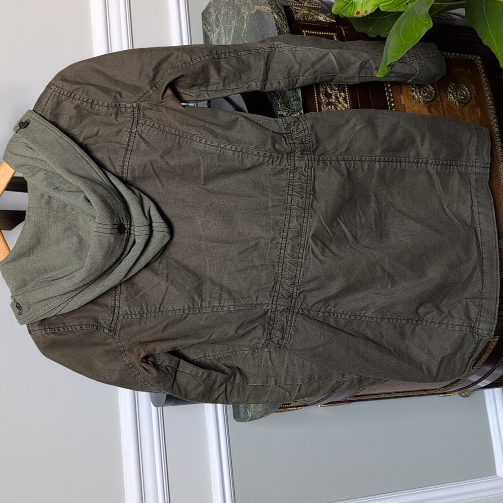 Hollister Women's Jacket. Army Green. Size Small - Picture 4 of 10